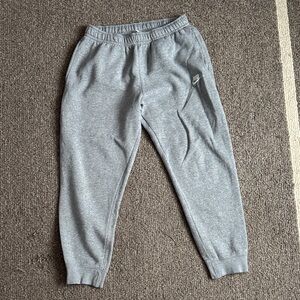 Nike Men's Heather Gray Joggers